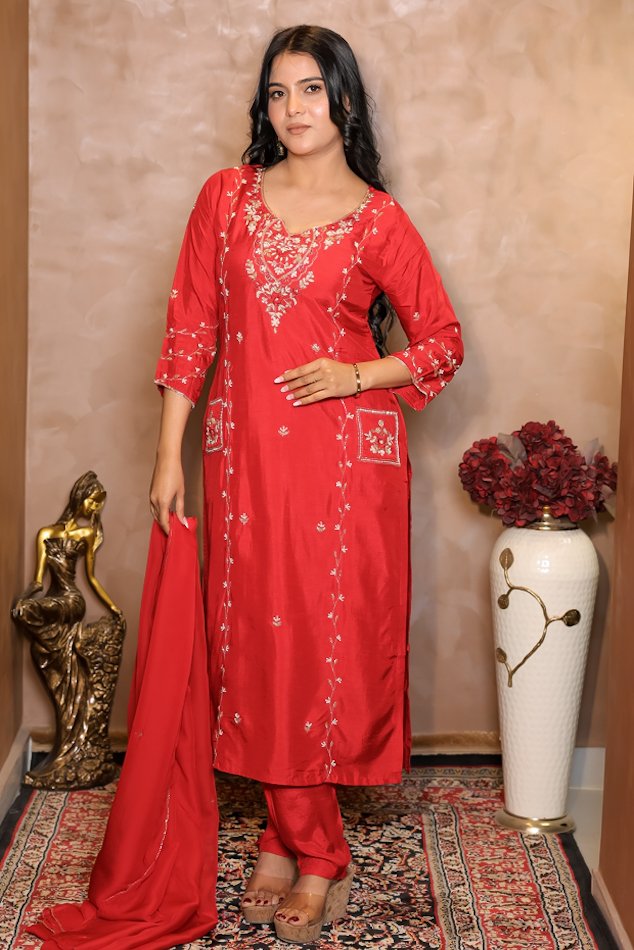 Rasiq Red Stitched Suit Set - Image 2