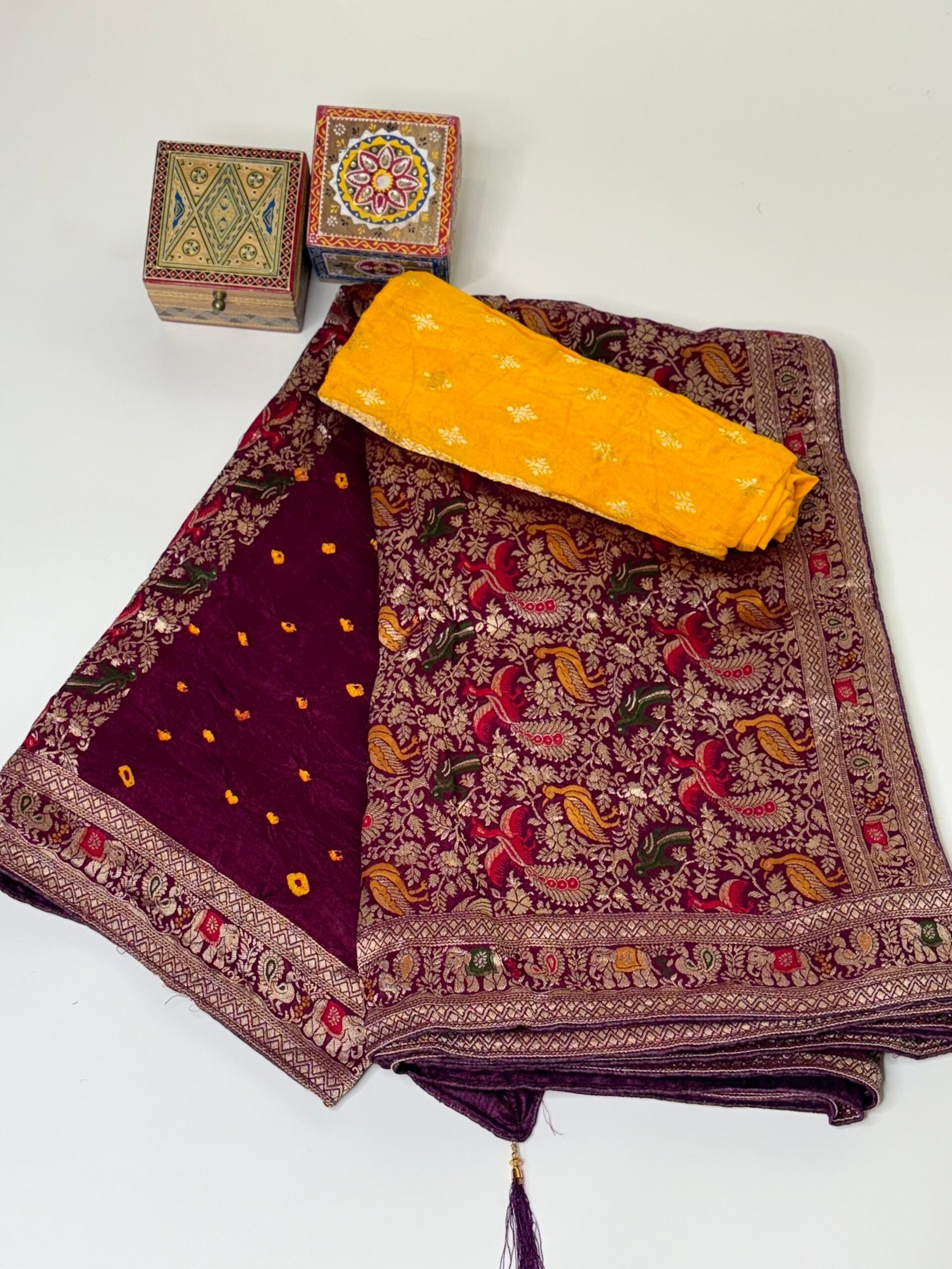 Zestful Bandhani Silk Saree - Image 4