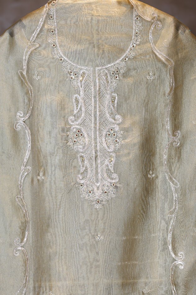 Rasiq Weaved Green Unstitched Suit Set - Image 3