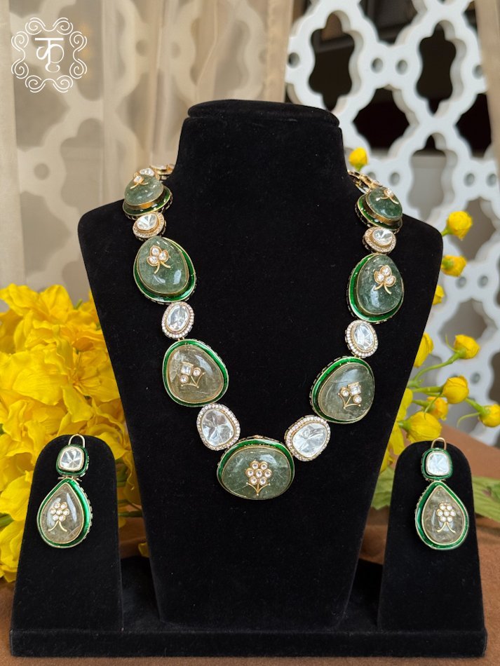 Neckpiece with Earrings - Green White Long - Image 2