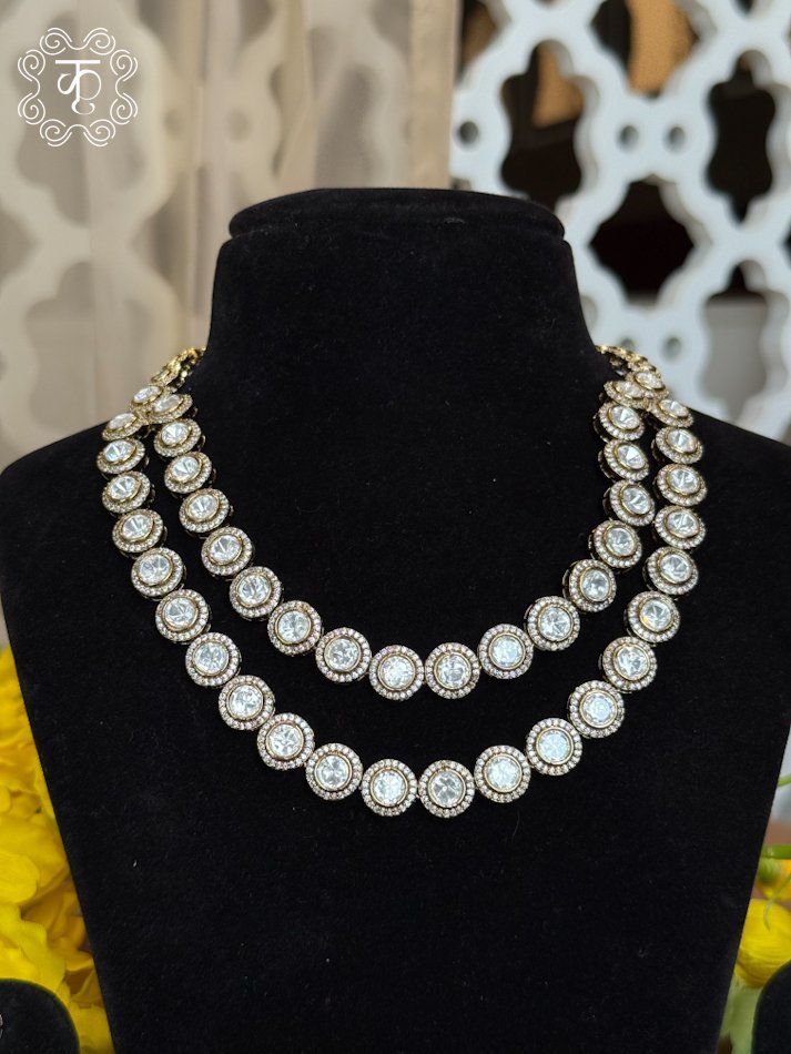 Neckpiece with Earrings - White stone - Image 6